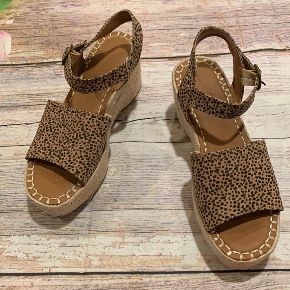 Universal Thread Wedges • Sz 8.5 • NEW! - Picture 2 of 13